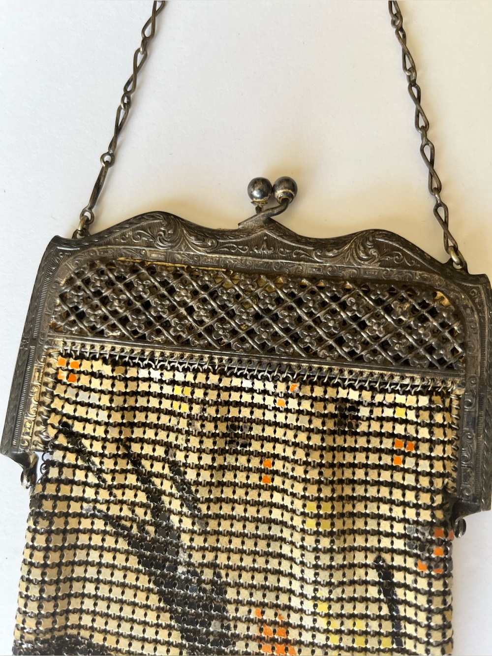 Art Nouveau enamel metal mesh evening bag with swirl design. - Picture 4 of 9